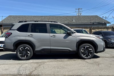 2026 Subaru FORESTER Premium Hybrid