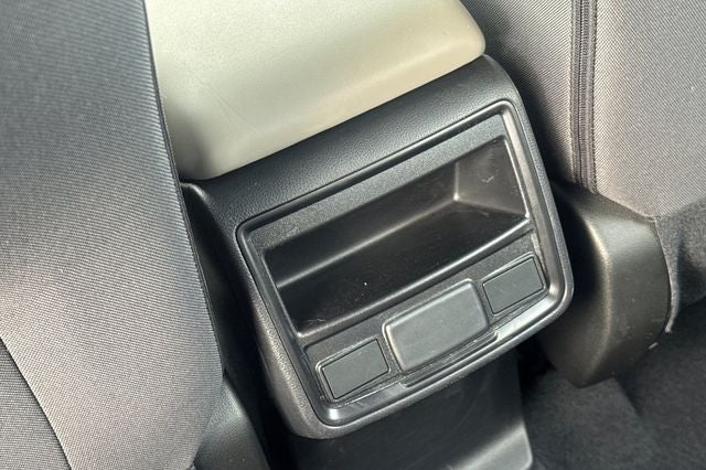 2025 Subaru Forester Base