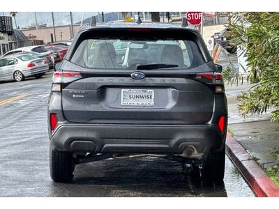 2025 Subaru Forester Base