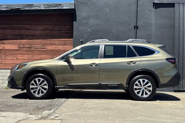2022 Subaru Outback Premium