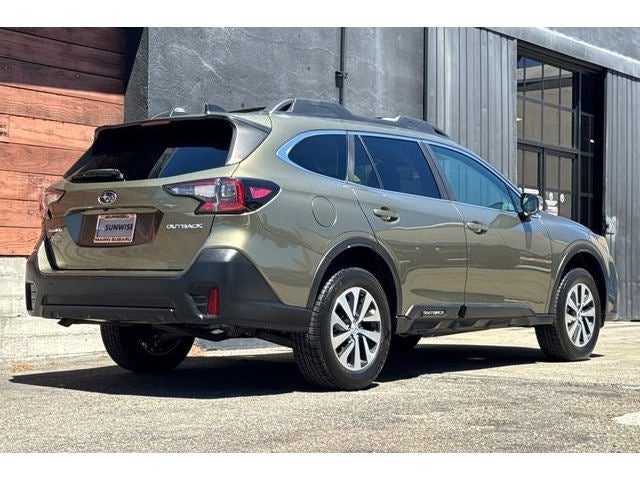 2022 Subaru Outback Premium