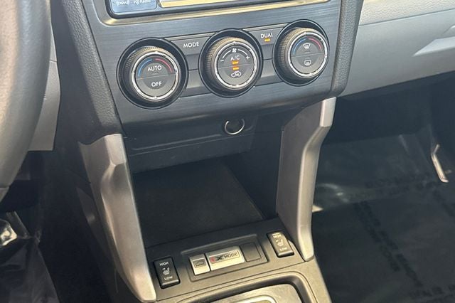 2015 Subaru Forester 2.5i Touring