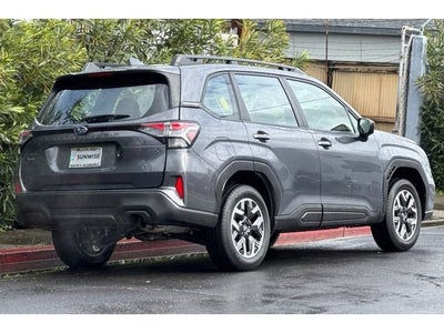 2025 Subaru Forester Base