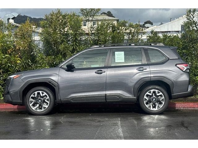 2025 Subaru Forester Base