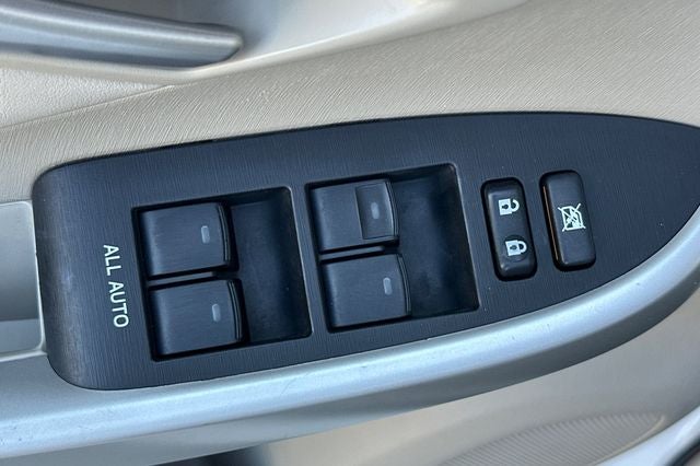 2012 Toyota Prius Base
