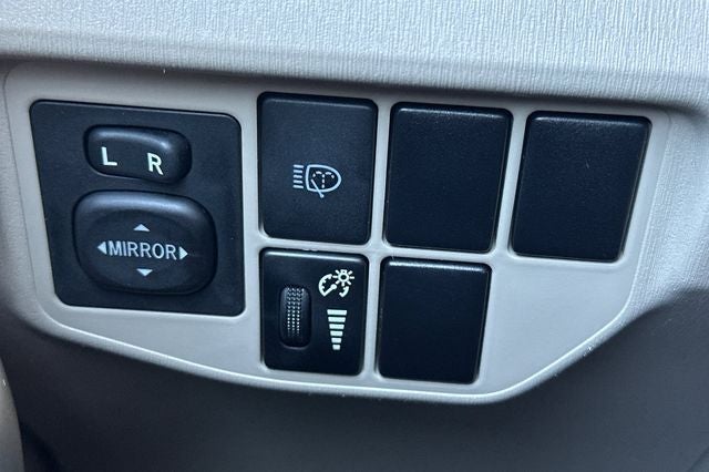 2012 Toyota Prius Base