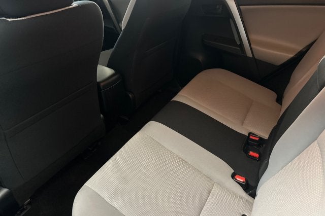 2018 Toyota RAV4 Hybrid LE