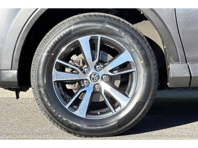 2017 Toyota RAV4 XLE